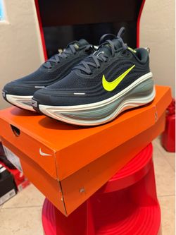 Nike Vomero Plus Green Haze