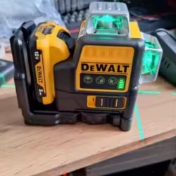 🔨DEWALT GREEN BEAM LEVEL LASER 🫵LG TOUCH