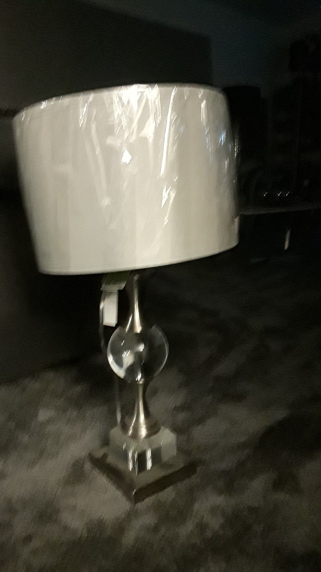 2 table lamps