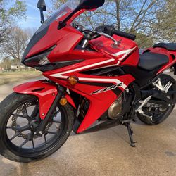 2017 CBR 500 Only 2000 Miles 