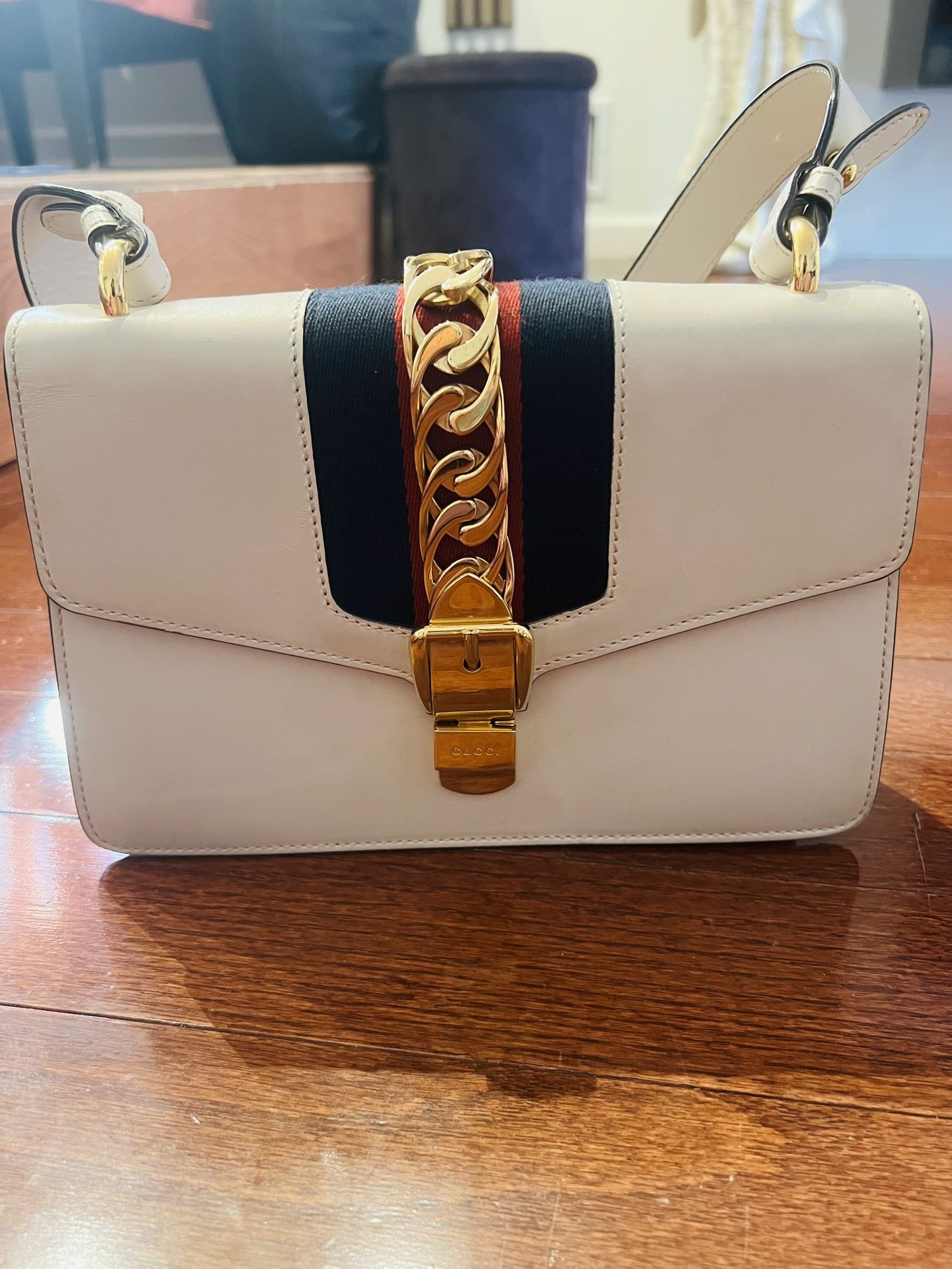 Gucci Cream with sherry Line Shoulder Bag with Gold Accents with COA