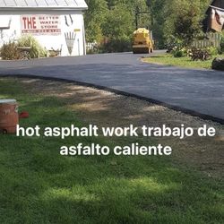 hot asphalt work.  Trabajos De Asfalto Caliente 