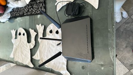 Netgear Night Hawk R7000 Mint Working Condition Router