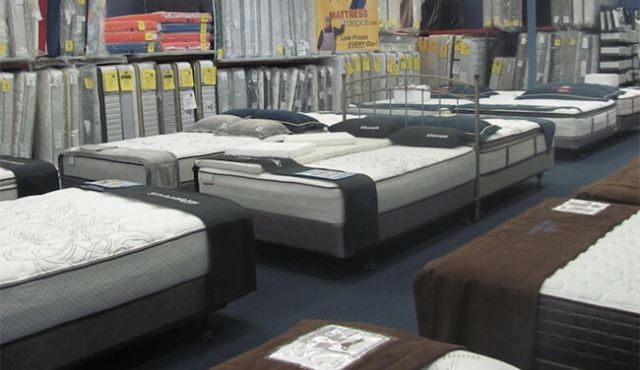 ✨🛌🌟✨70 % OFF PLUSH TOP MATTRESS STARTING AT $150 WITH FREE BOX SPRING!!!!BEST PRICE IN TOWN WHOLESALE PRICE ✨🌟🛌✨