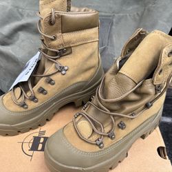 Military Surplus Bates Mountain Hiker Combat Boots, Size 5 W