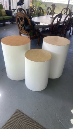 Selling 3 cylinders, 2 sizes: 21 in top, 31 in height, 68 in width; another 18 in, 21 in height, 59 in width.