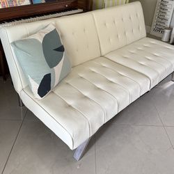 MODERN FUTON COUCH 