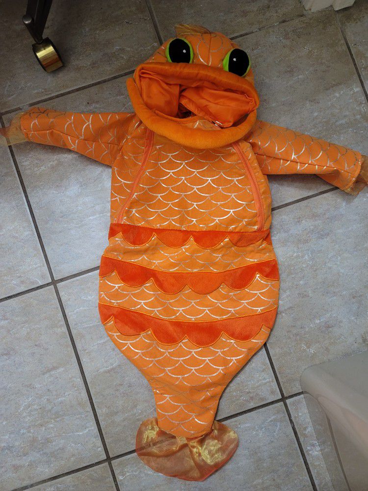 Free Toddler Fish Costume. Fits 12-24 Months