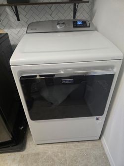 Maytag Extra Power 7.4-cu ft Vented Gas Dryer ( White )