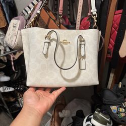 Coach Purse And Wallet 
