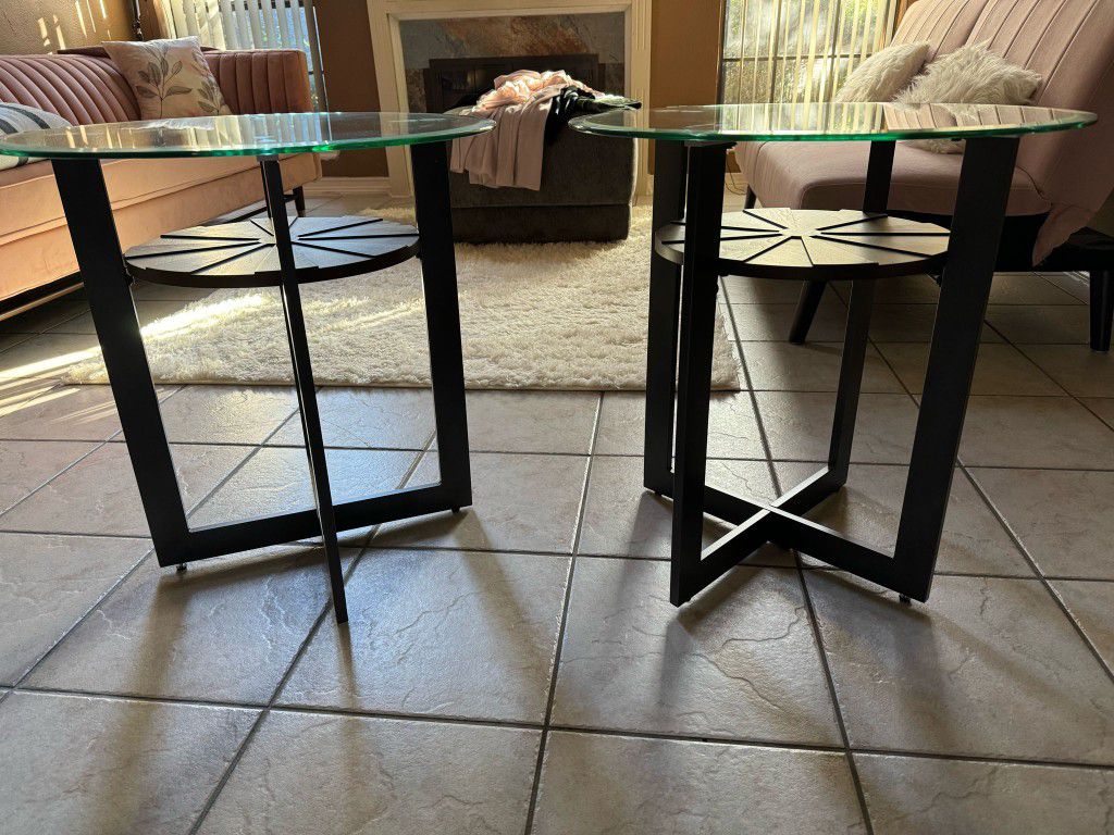 Set Of 2 Round Coffee Tables