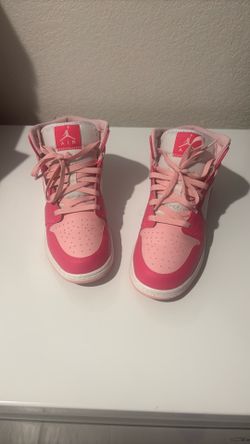 Air Jordan, one mid white, soft pink rose