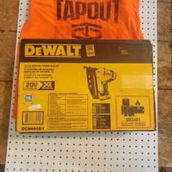 New Dewalt  16 Gauge  Nail Gun  Kit Cost $399 Here $230 Pick Up Beaumont Ca 