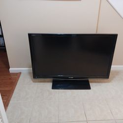 SHARP AQUOS 46 INCHES