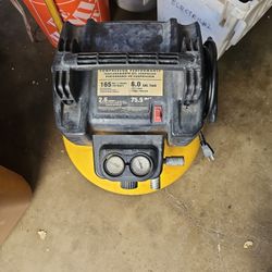 Dewalt 6.0 Gal Air Compressor 