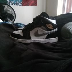 Used Jordan 1 Mid SE Mens 