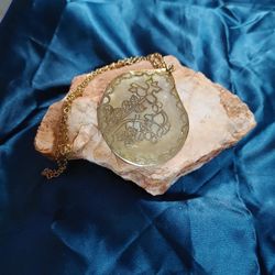 Mother Of Pearl Pendant, Inlay on Thin Shell