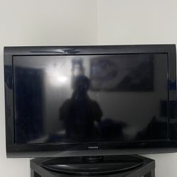 40’ Toshiba TV