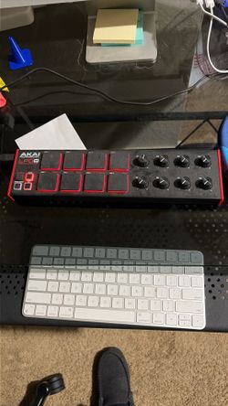 Akai Laptop, Pad, Controller