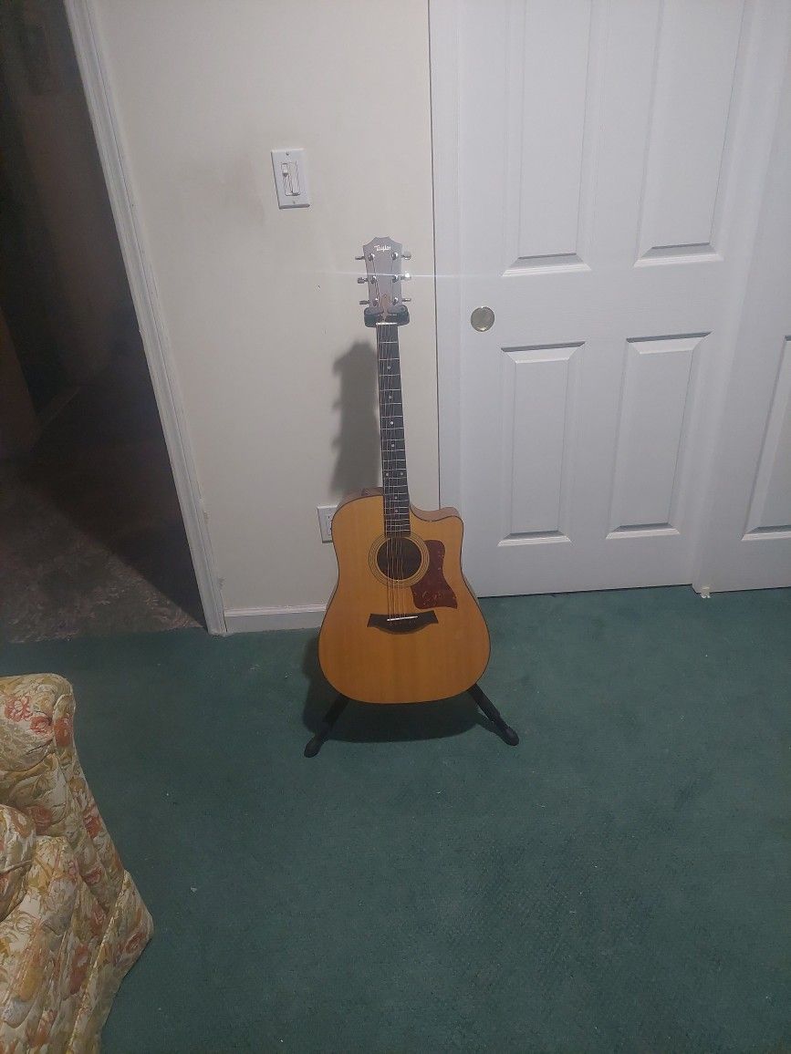 Taylor 310 CE Acoustic Electric