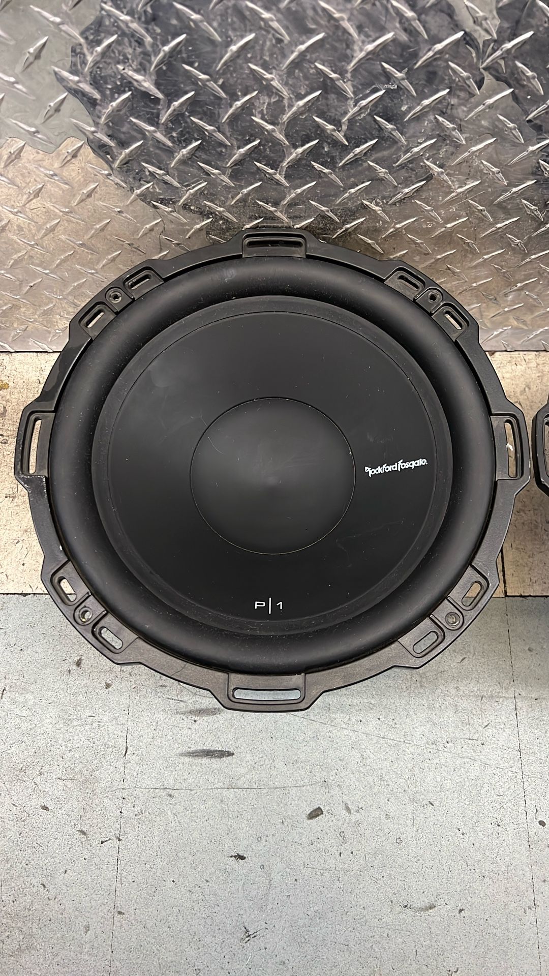 Subwoofer Rockford Fosgate P1S2-12 - 250/500 Watts, 2 Ohms, 12 Pouces - Pour Caissons Fermés - 4