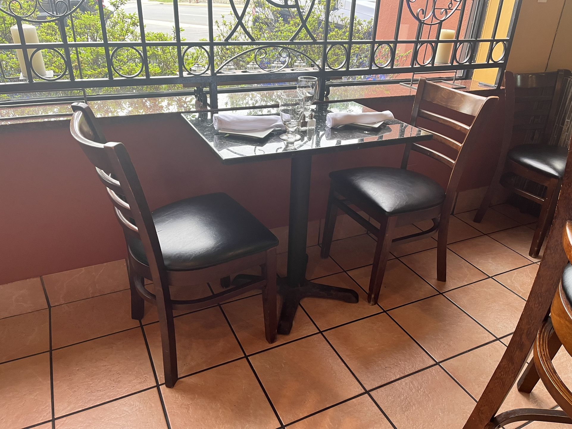 Restaurant Dining Table Set