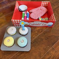 Melissa And Doug Cupcake Set 