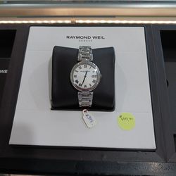 Raymond Weil Women's Watch With box and paper