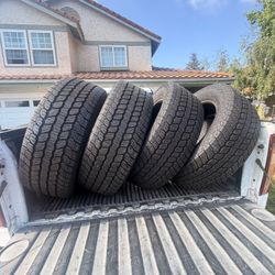 Like New 305/55/22 Goodyear Wrangler Territory AT (4)