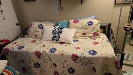 Day bed