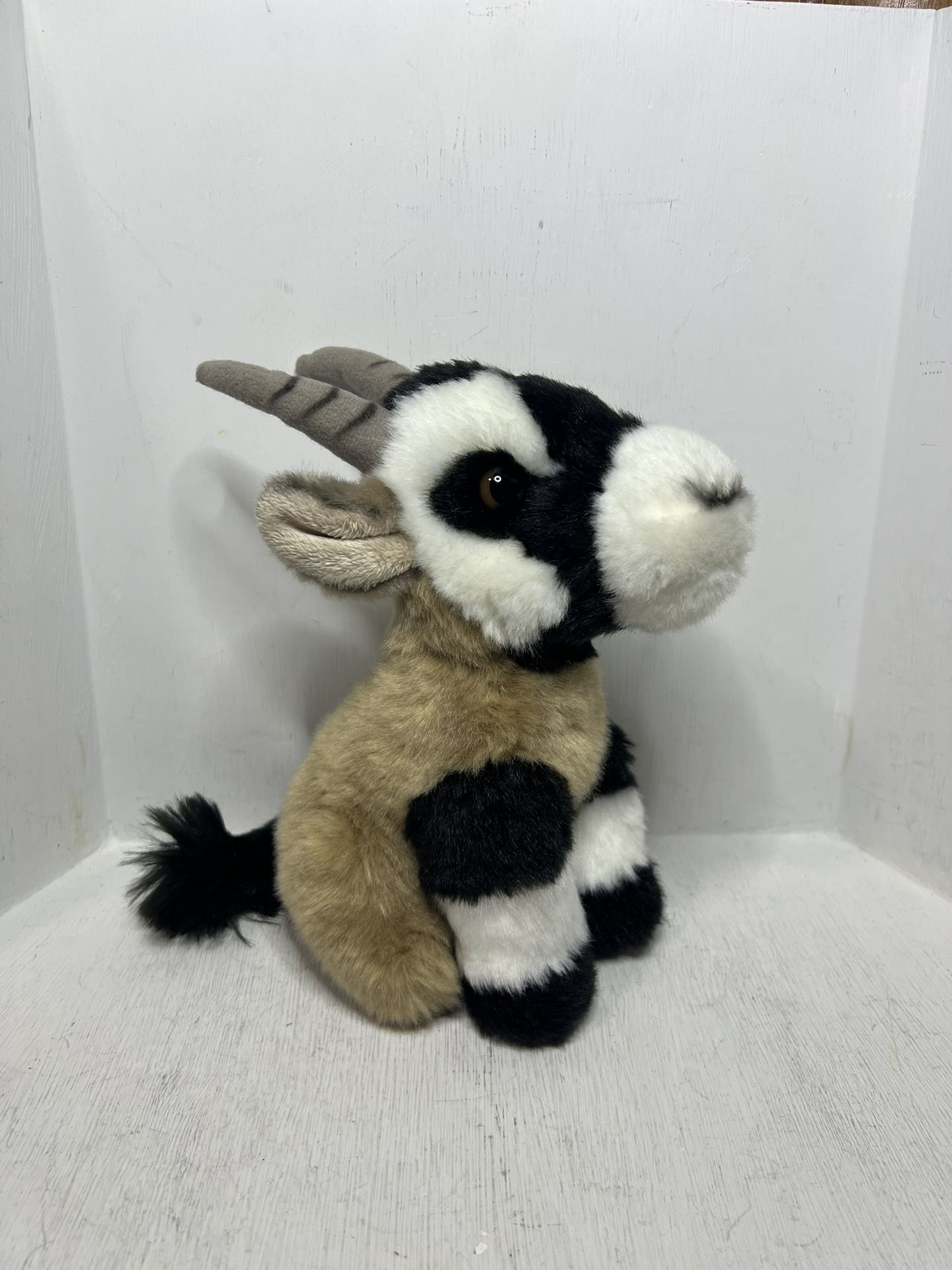 Adventure Planet Heirloom Collection Buttersoft Oryx Plush