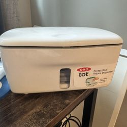 Wipes Dispenser 