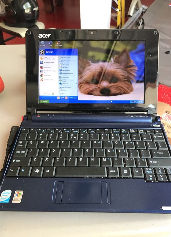 Mini Laptop Acer Aspire One