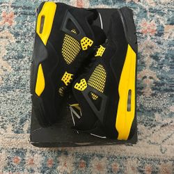 Air Jordan 4 Retro - Thunder Size 11.5 M
