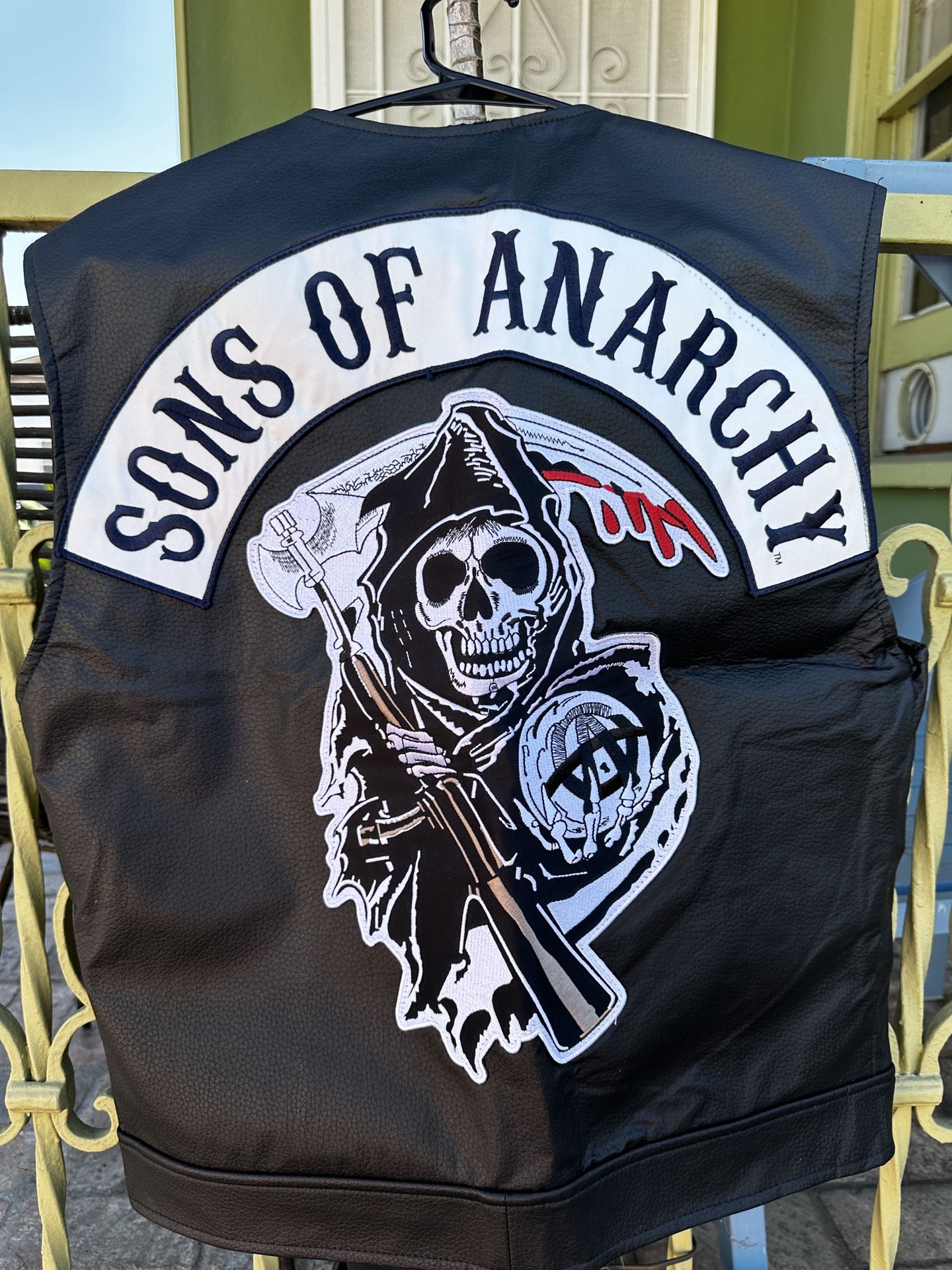 SOA VEST