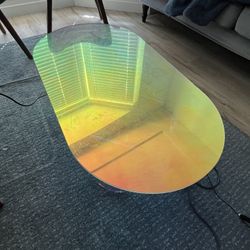 Iridescent mini table