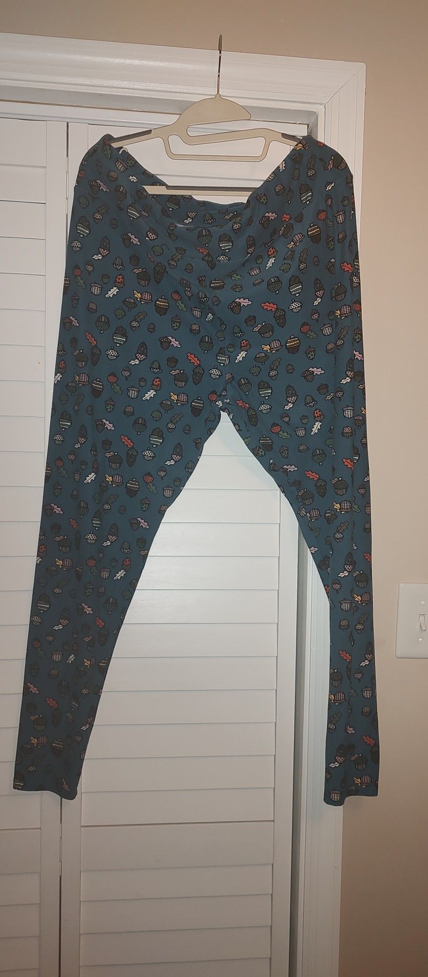 LuLaRoe Leggings (TC) #1253