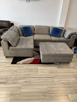 Lima modular sectional $899