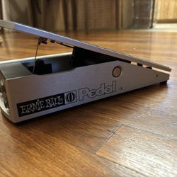 Earn Ball Mono Pedal