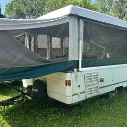 2006 Coleman Fleetwood Sun valley Pop-Up Camper