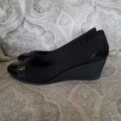 Women's Shoes Black Fabric Patient Leather Platform Pumps Size 8,5 