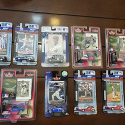  Vintage Diecast Cars Lot Of 9 Mlb Fleer Cars Mustang Hummer Matchbox 2001-2004 