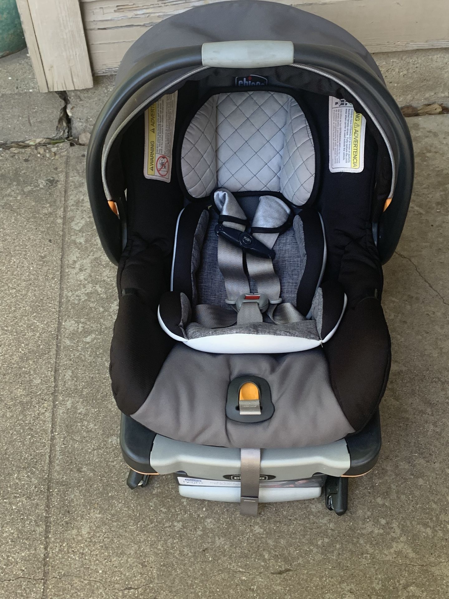 Chicco Infant Car Seat