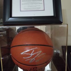 Shaquille O'Neal Sign Basketball In Display Case For Certificate About Authenticity