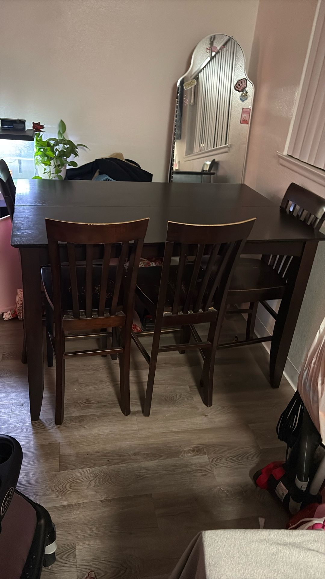 Kitchen table