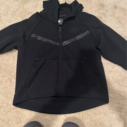 Women Black Nike Tech Fleece Small