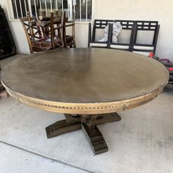 Round Dining Table 