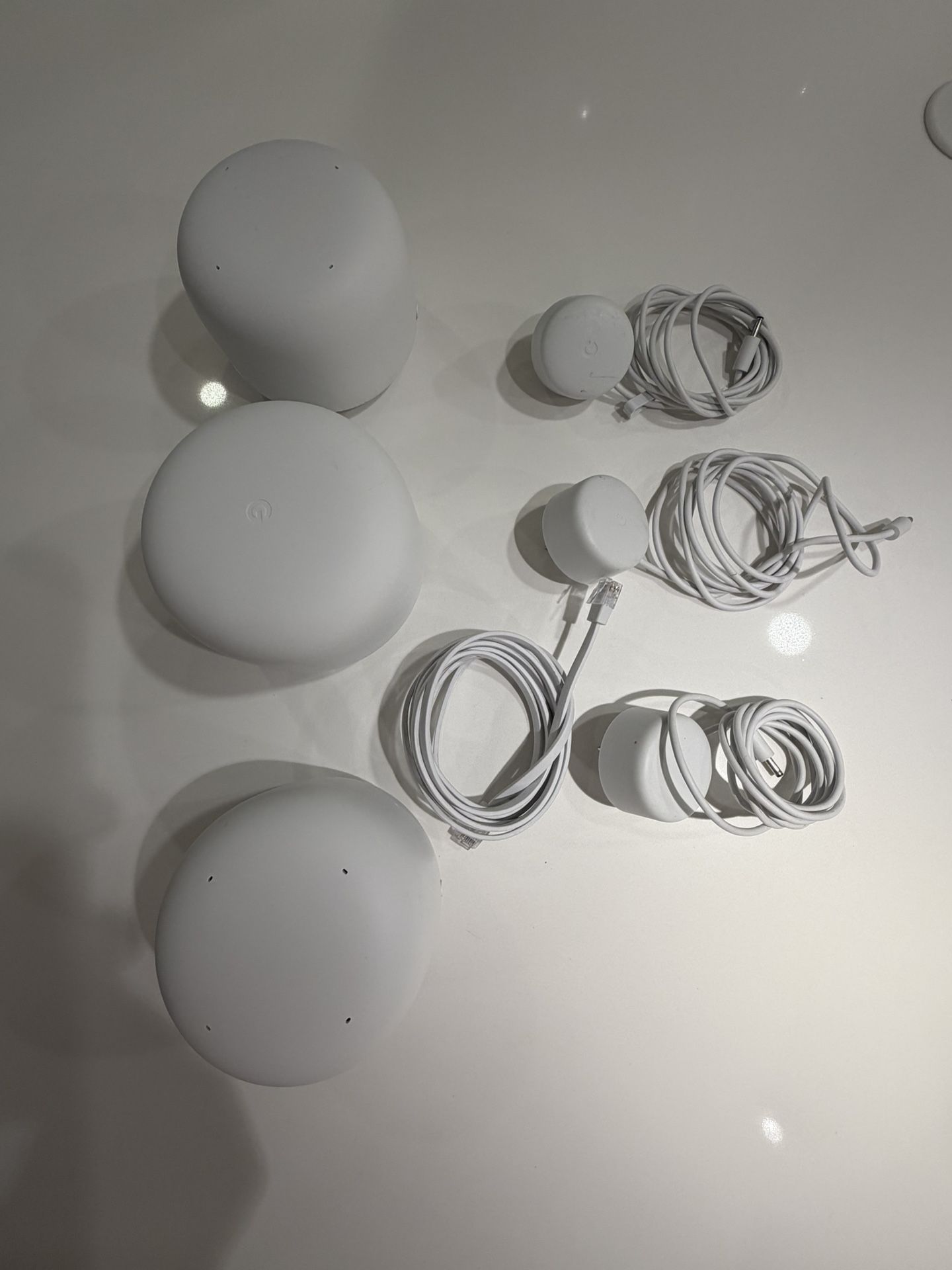 Google Nest WiFi Router With 2 Mesh Extenders