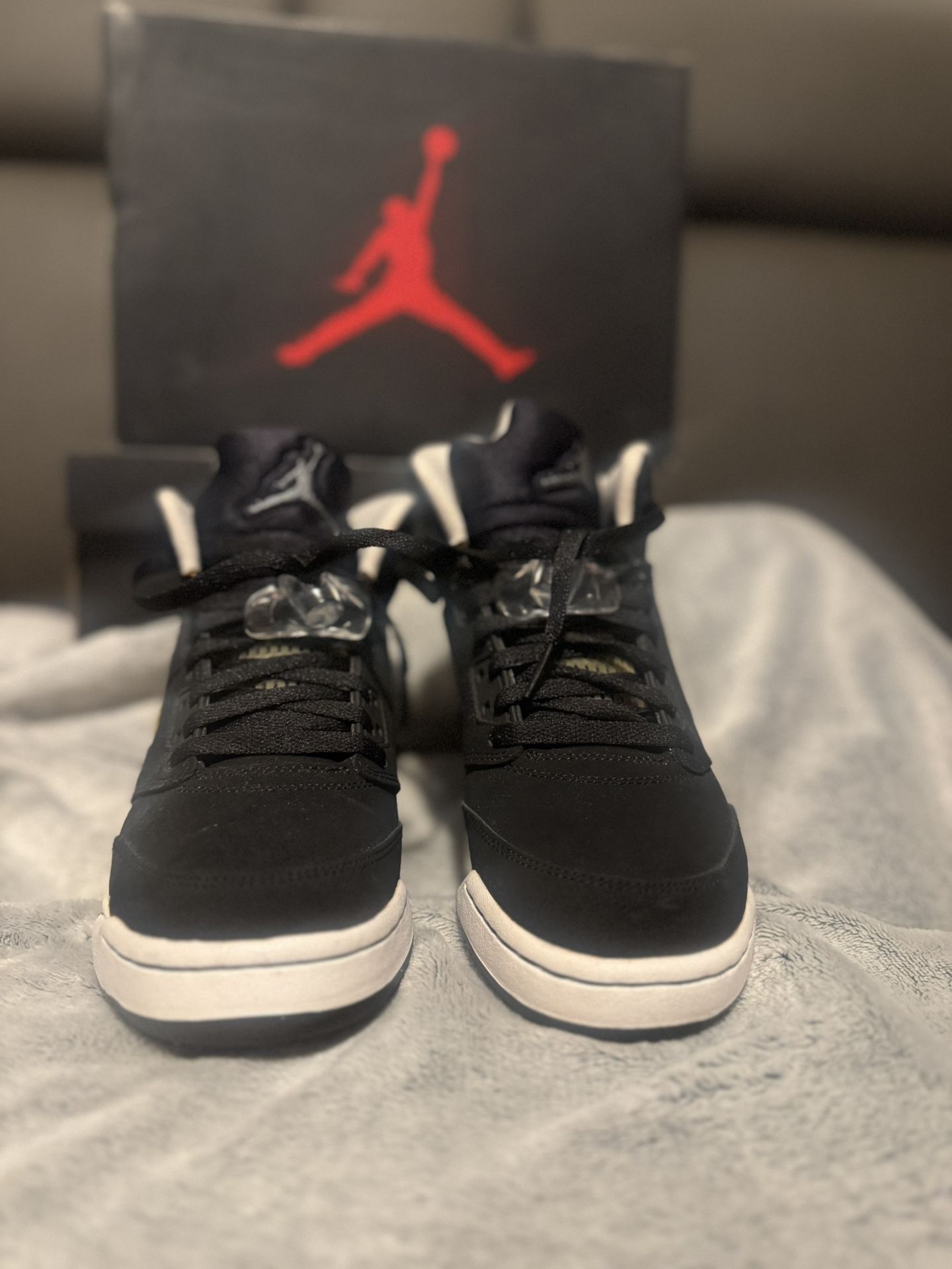 Air Jordan 5 Retro Oreo 2013 – New – Size 6.5Y / Women’s 8 – No Box