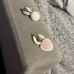 To Pack  80S Vintage Clip On Earrings